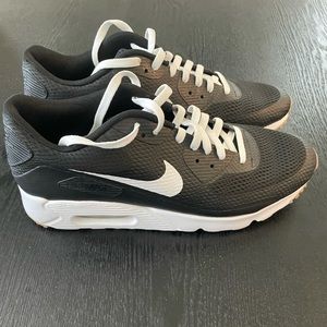 Brand New Nike Air Max